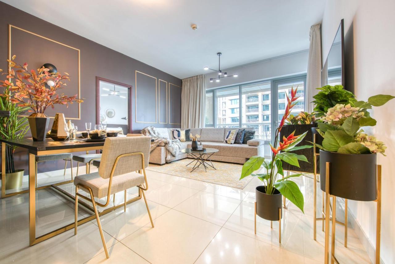 Maison Privee - Radiant Urban Retreat With Iconic Burj Khalifa Vws Dubai Exterior photo